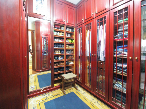 Imagem Sobrado com 4 Quartos à Venda, 381 m² em Chácara Das Pedras - Porto Alegre Imagem Sobrado com 4 Quartos à Venda, 381 m² em Chácara Das Pedras - Porto Alegre