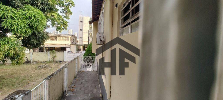 Imagem Casa com 4 Quartos à Venda, 225 m² em Casa Amarela - Recife Imagem Casa com 4 Quartos à Venda, 225 m² em Casa Amarela - Recife