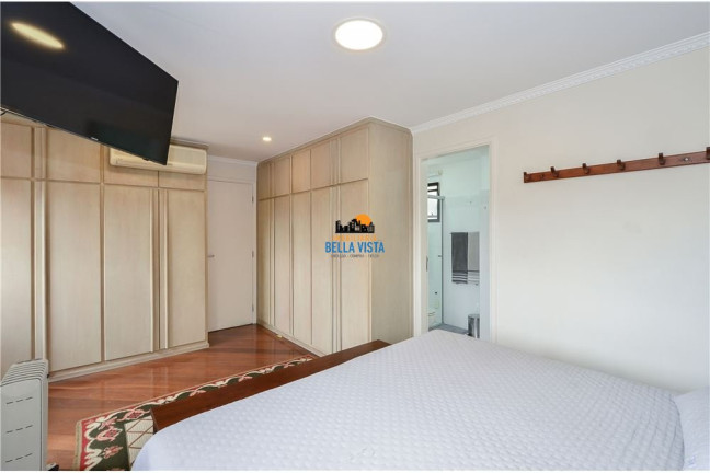Apartamento com 3 Quartos à Venda,  em Caxingui - São Paulo