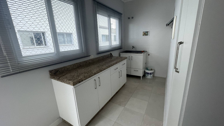 Imagem Casa com 3 Quartos à Venda, 220 m² em Jurerê Internacional - Florianópolis