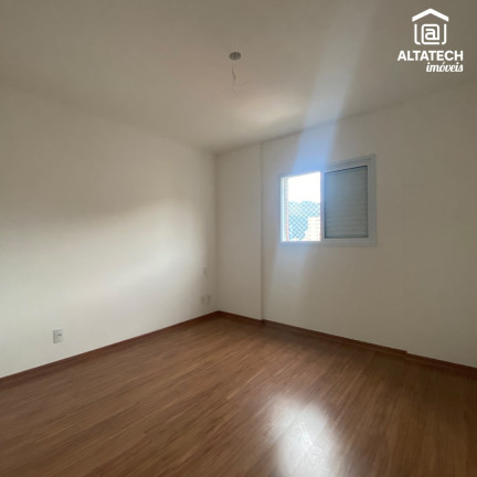 Imagem Imóvel com 2 Quartos à Venda, 77 m² em Jardim Cascatinha - Poços De Caldas Imagem Imóvel com 2 Quartos à Venda, 77 m² em Jardim Cascatinha - Poços De Caldas
