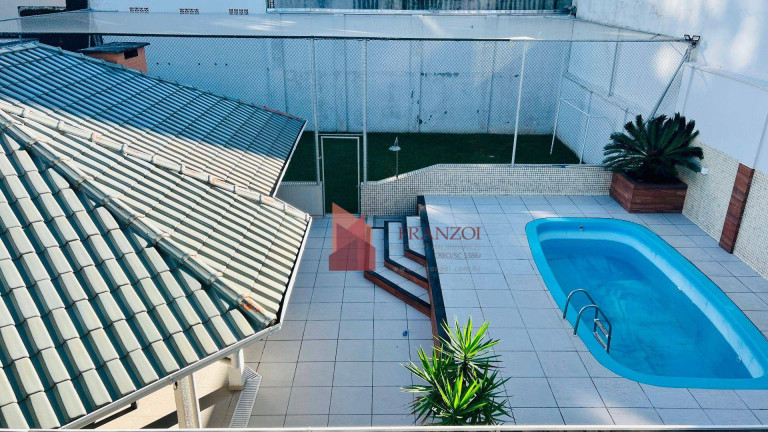 Imagem Casa com 4 Quartos à Venda, 381 m² em Vila Operária - Itajaí Imagem Casa com 4 Quartos à Venda, 381 m² em Vila Operária - Itajaí