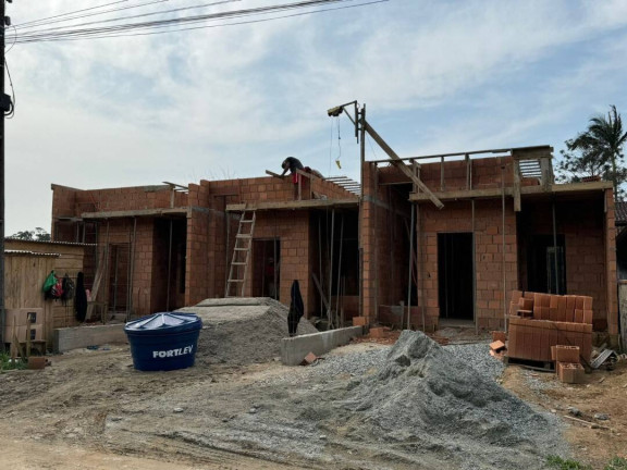 Imagem Casa com 2 Quartos à Venda, 62 m² em Costeira - Balneário Barra Do Sul Imagem Casa com 2 Quartos à Venda, 62 m² em Costeira - Balneário Barra Do Sul