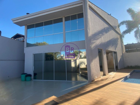 Imagem Sobrado com 3 Quartos à Venda, 614 m² em Quebec - Londrina Imagem Sobrado com 3 Quartos à Venda, 614 m² em Quebec - Londrina