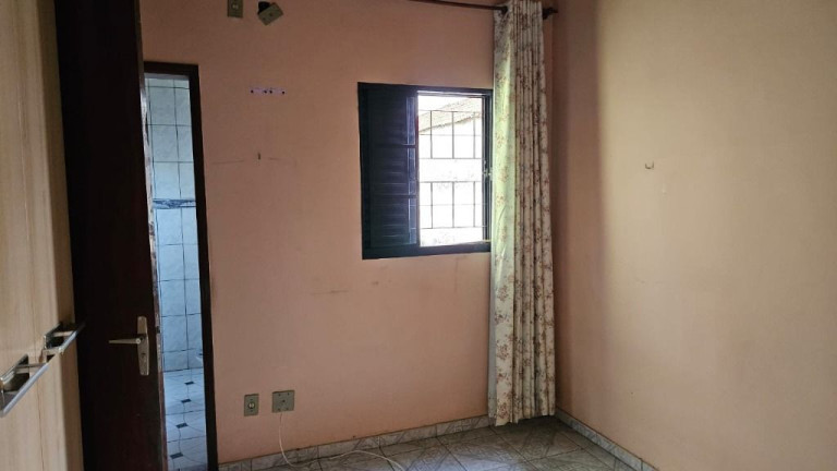 Imagem Casa com 3 Quartos à Venda, 190 m² em Parque Suzano - Suzano Imagem Casa com 3 Quartos à Venda, 190 m² em Parque Suzano - Suzano