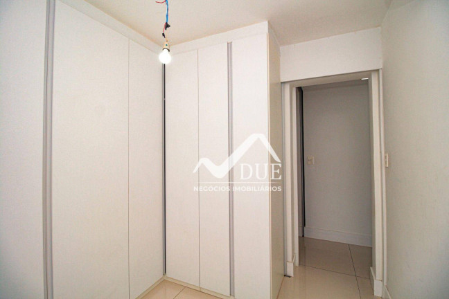 Imagem Apartamento com 3 Quartos à Venda, 125 m² em Ponta Da Praia - Santos Imagem Apartamento com 3 Quartos à Venda, 125 m² em Ponta Da Praia - Santos