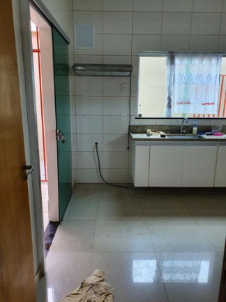 Imagem Casa com 3 Quartos à Venda, 130 m² em Colônia Terra Nova - Manaus