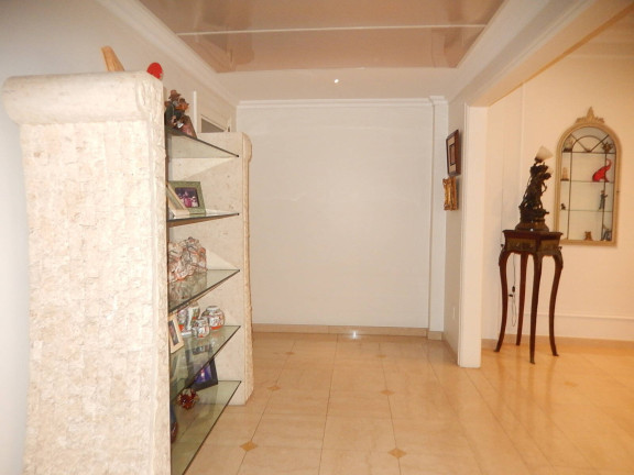 Imagem Apartamento com 3 Quartos à Venda,  em Copacabana - Rio De Janeiro