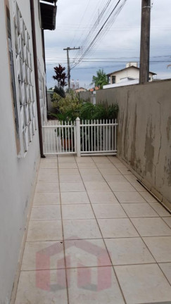 Imagem Imóvel com 4 Quartos à Venda, 