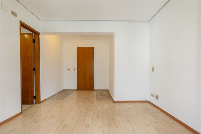 Imagem Imóvel com 3 Quartos à Venda, em Vila Andrade - São Paulo Imagem Imóvel com 3 Quartos à Venda, em Vila Andrade - São Paulo
