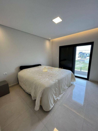Imagem Sobrado com 3 Quartos à Venda, 192 m² em Jardim Jacinto - Jacareí
