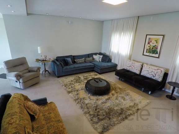Imagem Casa com 6 Quartos à Venda, 500 m² em Mariscal - Bombinhas Imagem Casa com 6 Quartos à Venda, 500 m² em Mariscal - Bombinhas