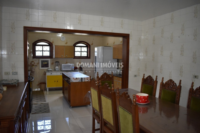 Imagem Casa com 4 Quartos à Venda, 183 m² em Região Da Abernéssia - Campos Do Jordão Imagem Casa com 4 Quartos à Venda, 183 m² em Região Da Abernéssia - Campos Do Jordão