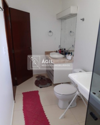 Imagem Imóvel com 3 Quartos à Venda, 3.300 m² em Condomínio Lagoinha - Jacareí Imagem Imóvel com 3 Quartos à Venda, 3.300 m² em Condomínio Lagoinha - Jacareí
