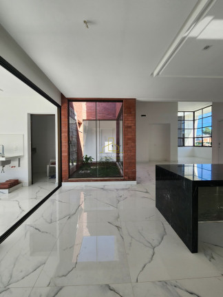 Imagem Casa com 3 Quartos à Venda, 220 m² em Alphaville Jacuhy - Serra Imagem Casa com 3 Quartos à Venda, 220 m² em Alphaville Jacuhy - Serra