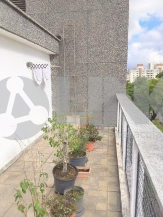 Imagem Imóvel com 2 Quartos à Venda, 131 m² em Menino Deus - Porto Alegre Imagem Imóvel com 2 Quartos à Venda, 131 m² em Menino Deus - Porto Alegre