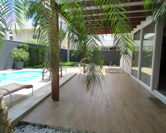Imagem Casa com 3 Quartos à Venda, 300 m² em Anita Garibaldi - Joinville Imagem Casa com 3 Quartos à Venda, 300 m² em Anita Garibaldi - Joinville
