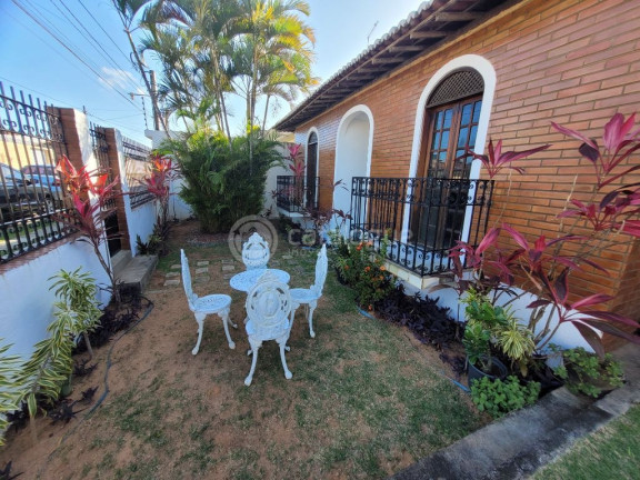 Casa com 4 Quartos à Venda, 360 m² em Pitimbu - Natal