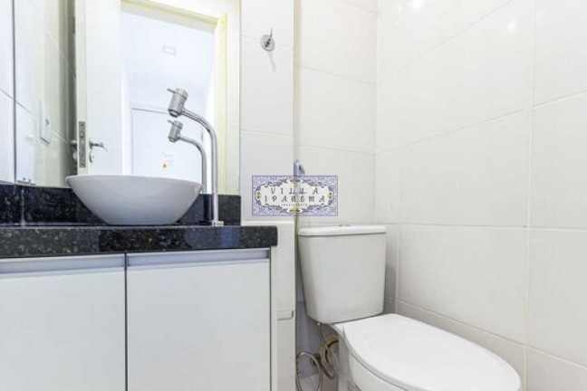 Imagem Apartamento com 2 Quartos à Venda, 68 m² em Lagoa - Rio De Janeiro Imagem Apartamento com 2 Quartos à Venda, 68 m² em Lagoa - Rio De Janeiro