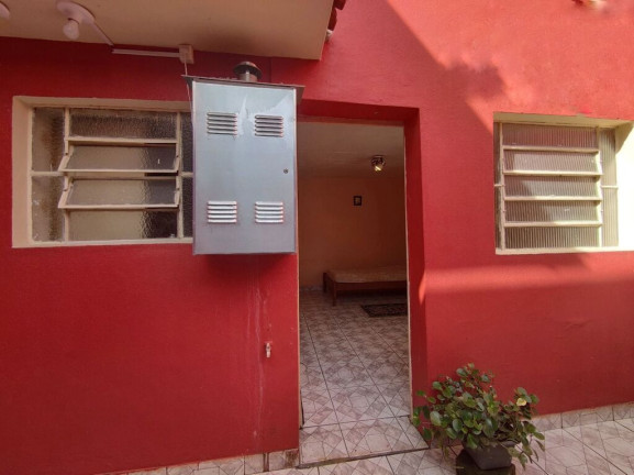 Imagem Casa com 4 Quartos à Venda, 256 m² em Glória - Porto Alegre Imagem Casa com 4 Quartos à Venda, 256 m² em Glória - Porto Alegre
