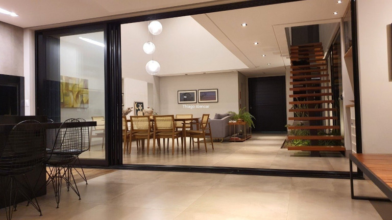 Imagem Sobrado com 4 Quartos à Venda, 400 m² em Residencial Alphaville Iv - Campo Grande Imagem Sobrado com 4 Quartos à Venda, 400 m² em Residencial Alphaville Iv - Campo Grande
