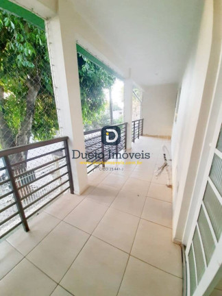 Imagem Sobrado com 4 Quartos à Venda, 268 m² em Tancredo Neves - Santa Maria