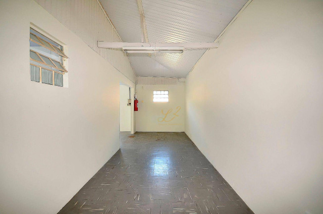 Imagem Casa com 1 Quarto à Venda, 172 m² em Cristo Rei - Curitiba Imagem Casa com 1 Quarto à Venda, 172 m² em Cristo Rei - Curitiba