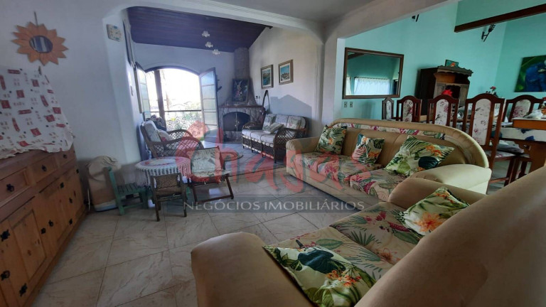 Imagem Casa com 8 Quartos à Venda, 1.081 m² em Martim De Sá - Caraguatatuba Imagem Casa com 8 Quartos à Venda, 1.081 m² em Martim De Sá - Caraguatatuba