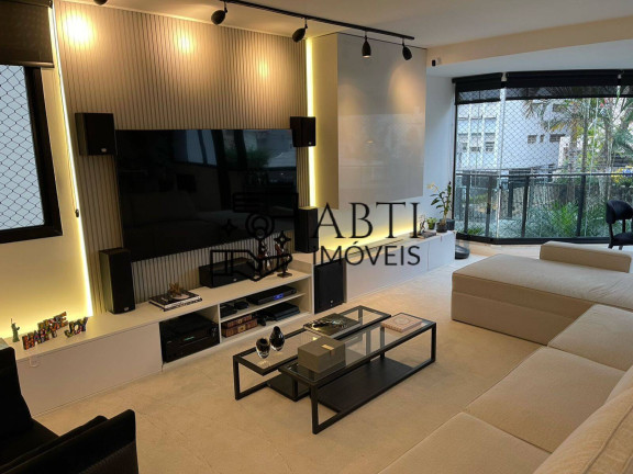 Imagem Apartamento com 4 Quartos à Venda, 247 m² em Aclimação - São Paulo Imagem Apartamento com 4 Quartos à Venda, 247 m² em Aclimação - São Paulo