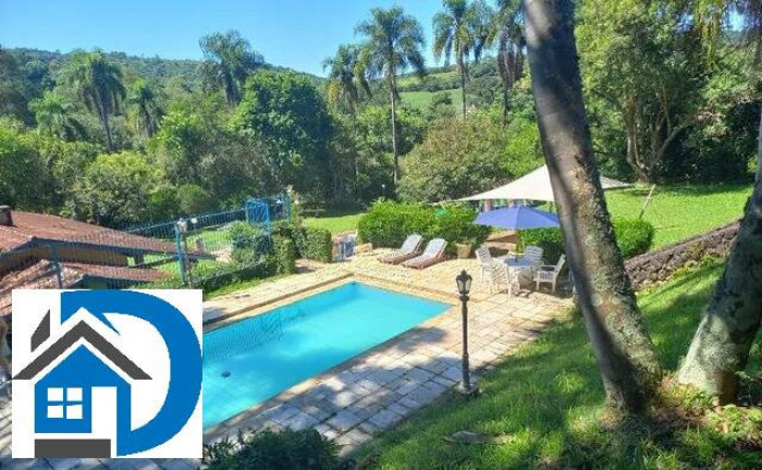 Imagem Chácara com 8 Quartos à Venda, 109 m² em Zona Rural - Piedade Imagem Chácara com 8 Quartos à Venda, 109 m² em Zona Rural - Piedade
