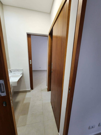 Imagem Casa com 3 Quartos à Venda, 250 m² em Vale Dos Cristais - Taubaté Imagem Casa com 3 Quartos à Venda, 250 m² em Vale Dos Cristais - Taubaté