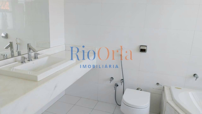 Imagem Casa de Condomínio com 5 Quartos à Venda, 900 m² em Barra Da Tijuca - Rio De Janeiro
