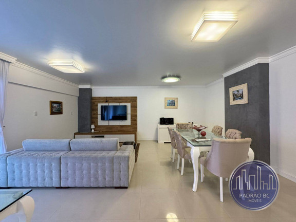 Imagem Apartamento com 3 Quartos para Alugar, 234 m² em Centro - Balneário Camboriú