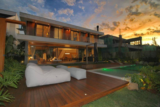 Imagem Casa com 5 Quartos à Venda, em Xangri-lá Imagem Casa com 5 Quartos à Venda, em Xangri-lá