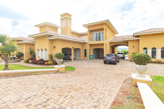 Imagem Casa com 5 Quartos à Venda, 4.000 m² em Hidrolândia Imagem Casa com 5 Quartos à Venda, 4.000 m² em Hidrolândia