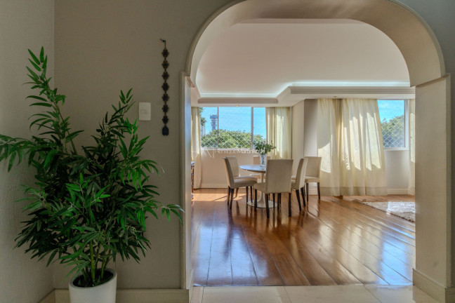 Imagem Apartamento com 4 Quartos à Venda, 249 m² em Bigorrilho - Curitiba Imagem Apartamento com 4 Quartos à Venda, 249 m² em Bigorrilho - Curitiba