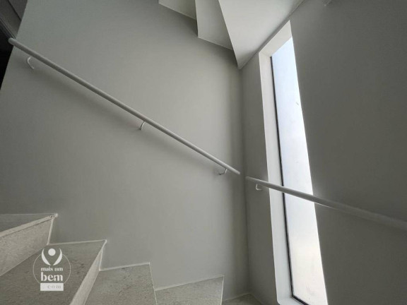 Imagem Sobrado com 3 Quartos à Venda, 131 m² em Pilarzinho - Curitiba