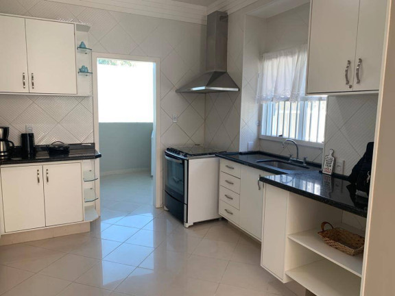 Imagem Casa com 6 Quartos para Temporada, 380 m² em Jurerê Internacional - Florianópolis Imagem Casa com 6 Quartos para Temporada, 380 m² em Jurerê Internacional - Florianópolis