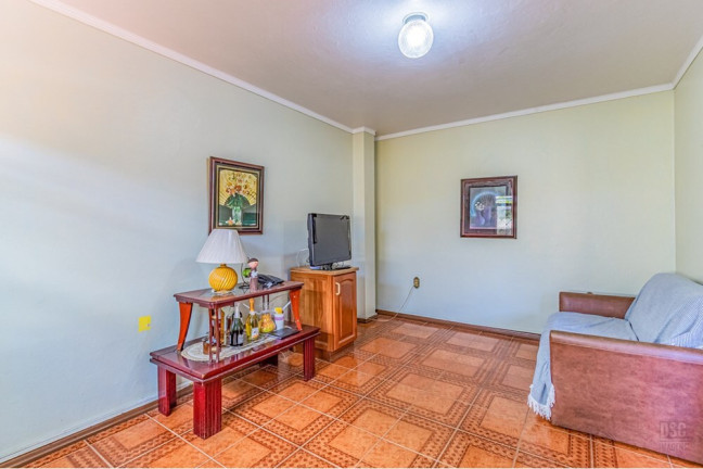 Imagem Casa com 5 Quartos à Venda, 131 m² em Cavalhada - Porto Alegre Imagem Casa com 5 Quartos à Venda, 131 m² em Cavalhada - Porto Alegre