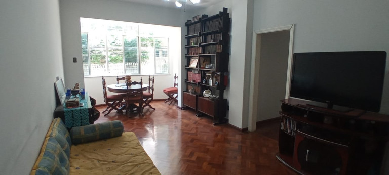 Imagem Imóvel com 3 Quartos à Venda, 114 m² em Humaitá - Rio De Janeiro Imagem Imóvel com 3 Quartos à Venda, 114 m² em Humaitá - Rio De Janeiro