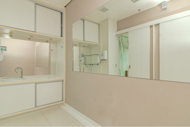 Imagem Sala Comercial à Venda, 40 m² em Cristal - Porto Alegre Imagem Sala Comercial à Venda, 40 m² em Cristal - Porto Alegre