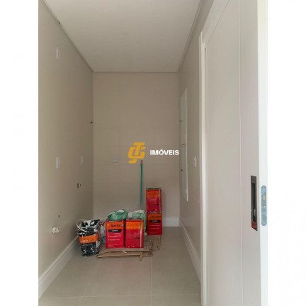 Imagem Sobrado com 3 Quartos à Venda, em Terras Altas - Camboriú Imagem Sobrado com 3 Quartos à Venda, em Terras Altas - Camboriú