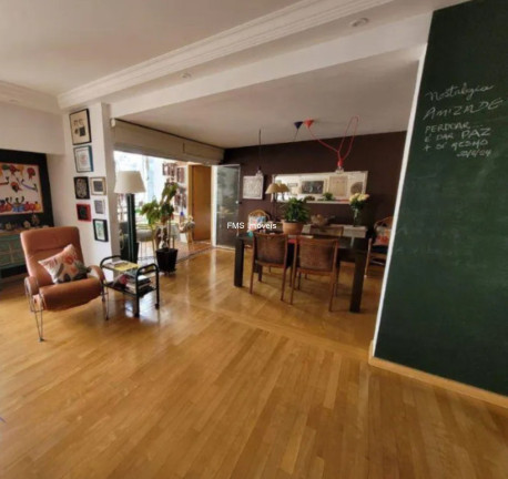 Imagem Imóvel com 3 Quartos à Venda, 125 m² em Moema - São Paulo Imagem Imóvel com 3 Quartos à Venda, 125 m² em Moema - São Paulo