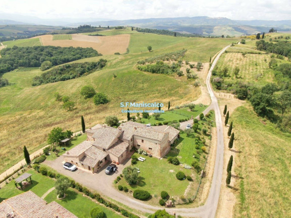 Casa com 8 Quartos à Venda, 90.000 m² em Montalcino - Montalcino
