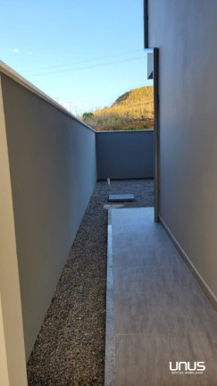 Imagem Sobrado com 3 Quartos à Venda, 116 m² em Sertão Do Maruim - São José