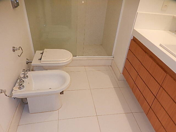 Imagem Apartamento com 2 Quartos à Venda,  em Leblon - Rio De Janeiro
