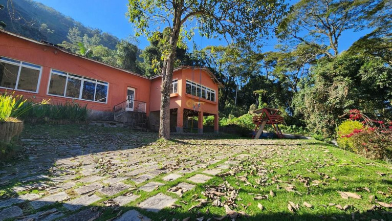 Casa com 5 Quartos à Venda, 550 m² em Cruzeiro - Teresópolis