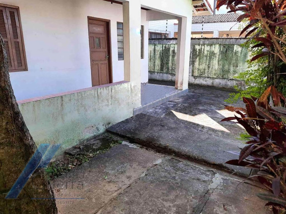 Imagem Casa com 2 Quartos à Venda, 185 m² em Centro - Ubatuba Imagem Casa com 2 Quartos à Venda, 185 m² em Centro - Ubatuba