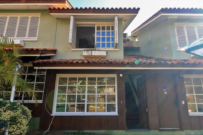 Imagem Casa com 2 Quartos à Venda, em Tristeza - Porto Alegre Imagem Casa com 2 Quartos à Venda, em Tristeza - Porto Alegre