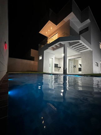 Imagem Casa com 3 Quartos à Venda, 250 m² em Ponta Negra - Manaus Imagem Casa com 3 Quartos à Venda, 250 m² em Ponta Negra - Manaus